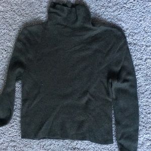 Crop Top Turtle Neck - Kendall + Kylie